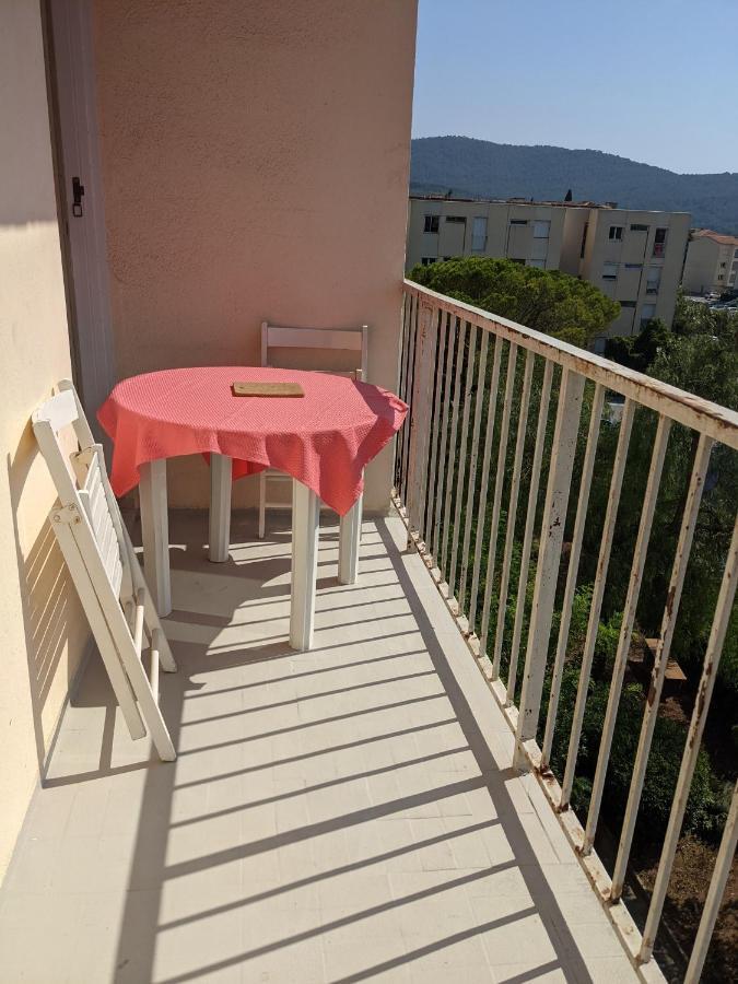 Superbe T2 Proche Des Plages Et Des Commerces Hyères Екстериор снимка